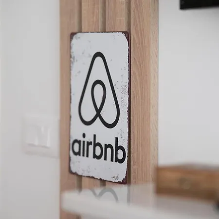 Deluxe Festival Centar With Free Parking 公寓