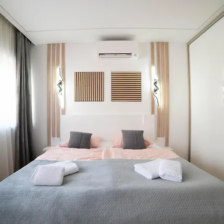 Deluxe Festival Centar With Free Parking Apartamento *