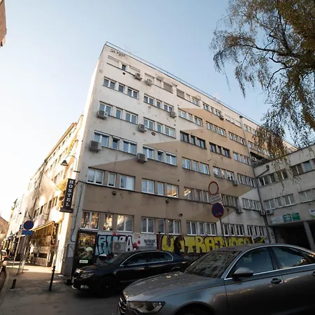 Deluxe Festival Centar With Free Parking * 塞拉耶佛