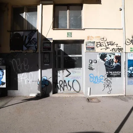 Deluxe Festival Centar With Free Parking 公寓