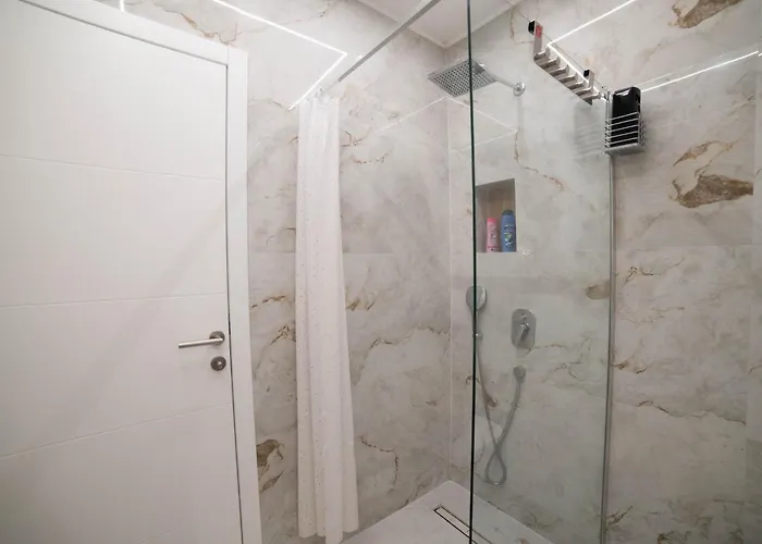 Deluxe Festival Centar With Free Parking *